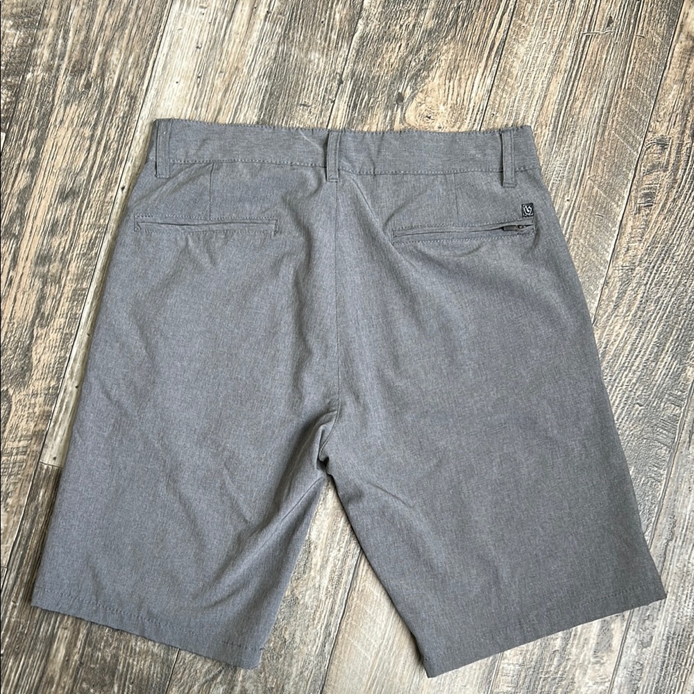 Burnside Golf/Casual Shorts - Picture 3 of 7